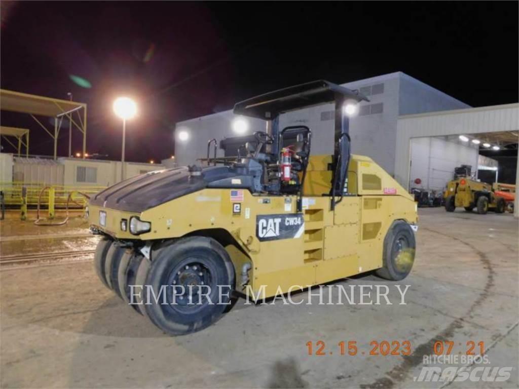 CAT CW34 Pneumatic tired rollers