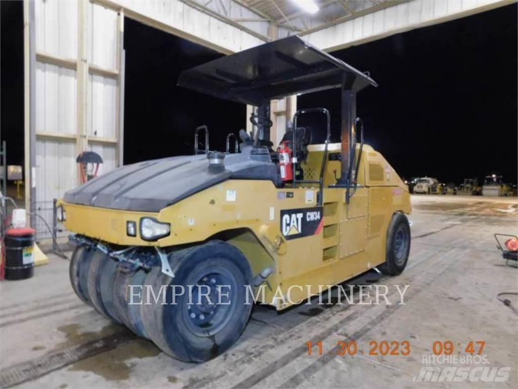 CAT CW34 Pneumatic tired rollers