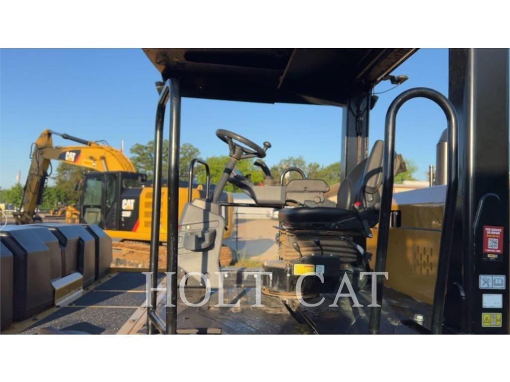 CAT CW34 Single drum rollers