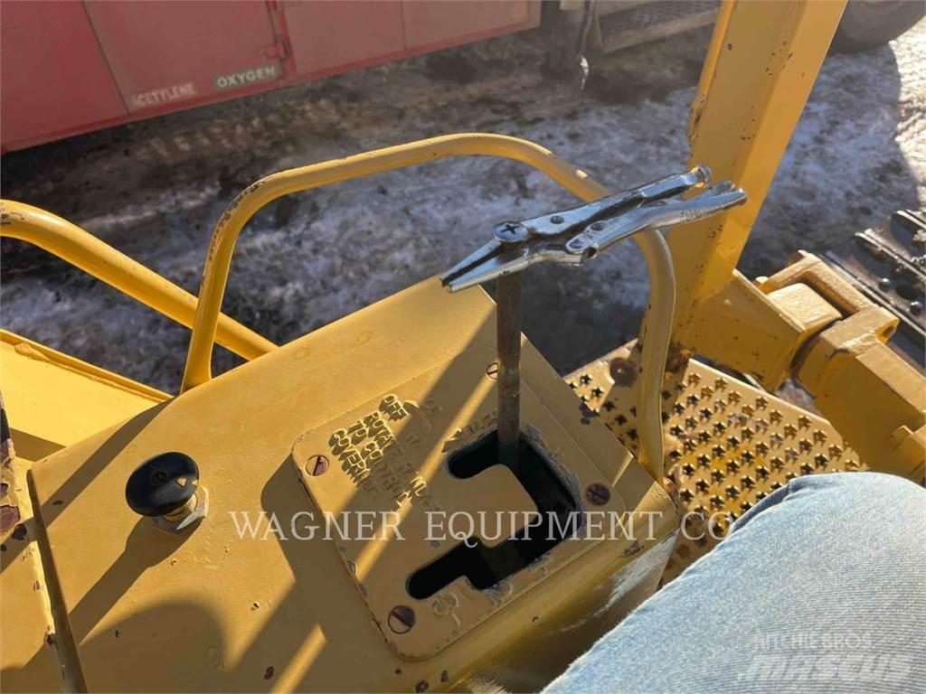 CAT D1 Crawler dozers