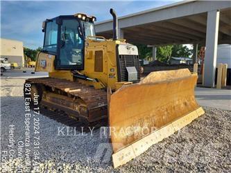 CAT D4 Crawler dozers