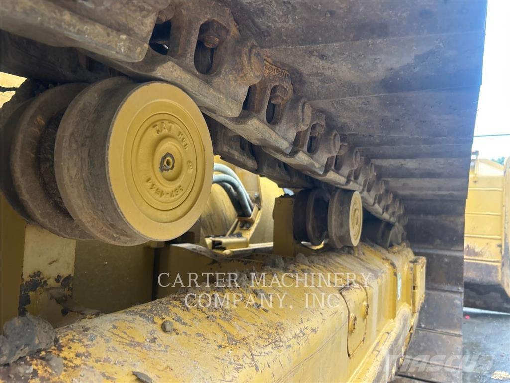 CAT D4 Crawler dozers