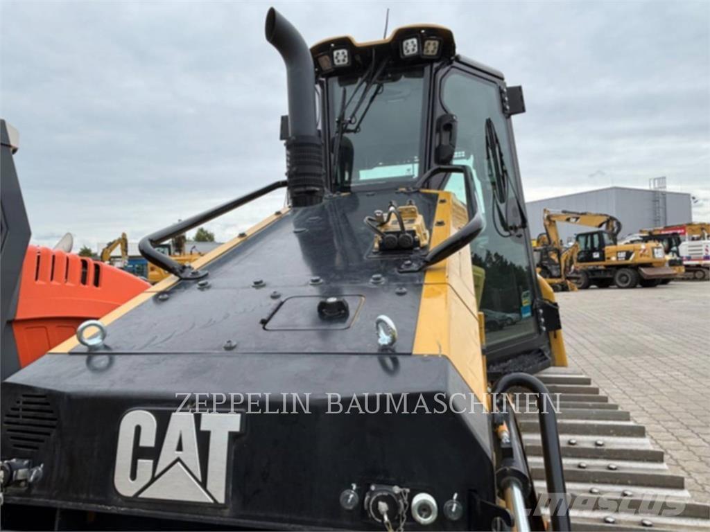 CAT D4-16A Crawler dozers