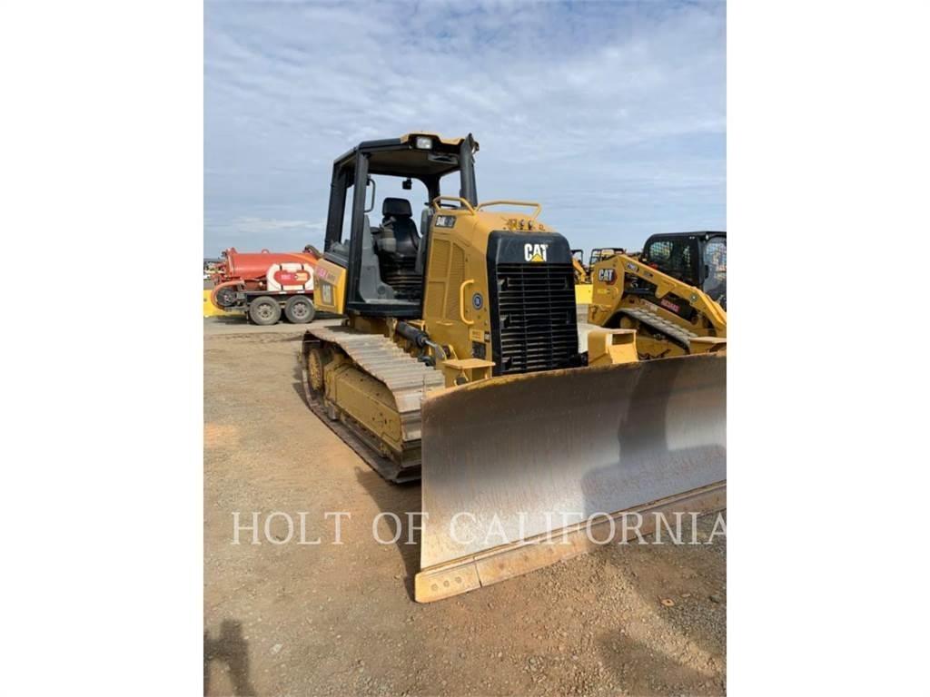 CAT D4K2 Crawler dozers