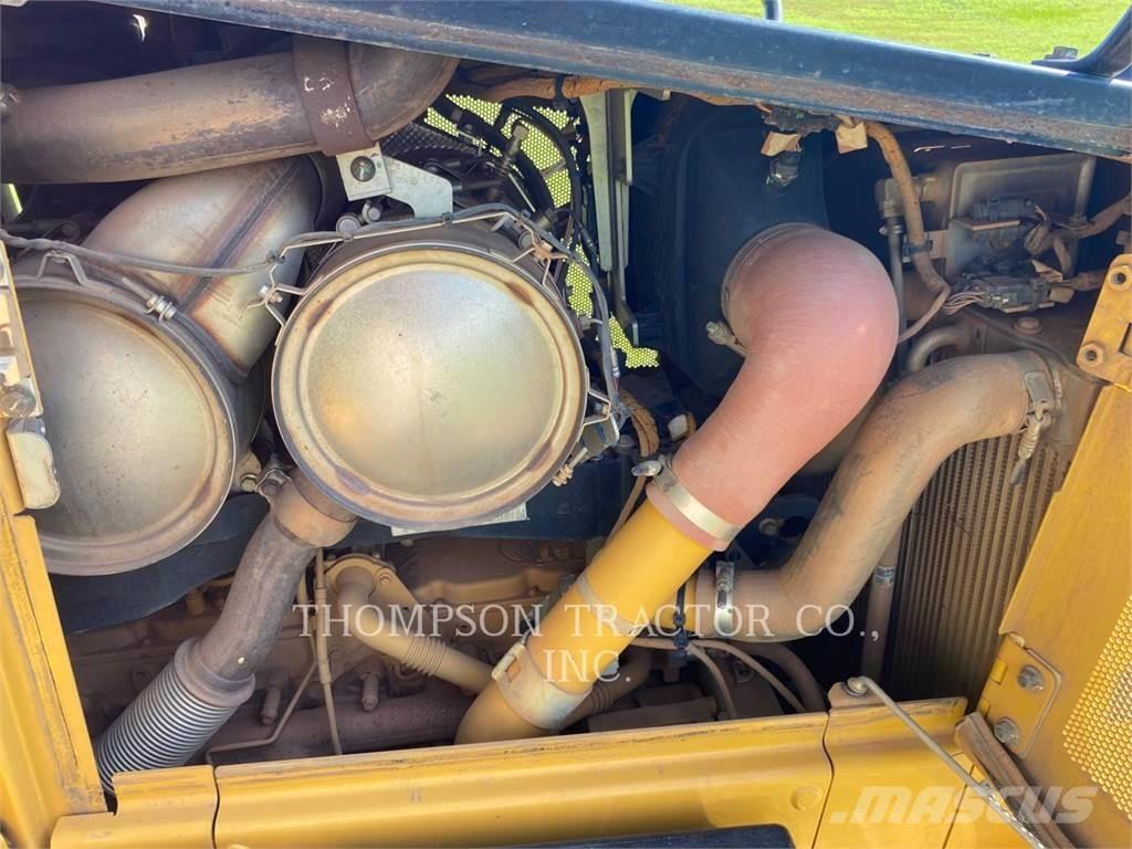 CAT D5 Crawler dozers