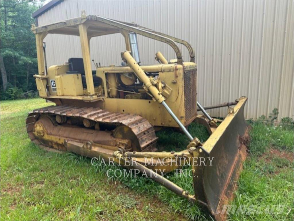 CAT D5 Crawler dozers