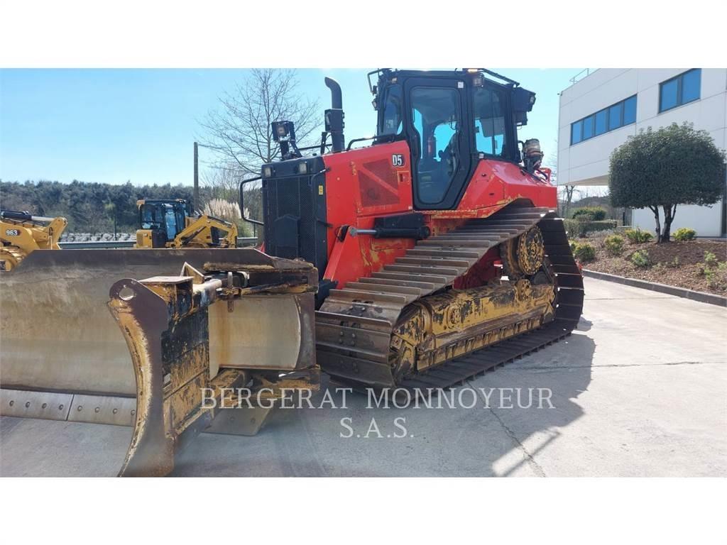 CAT D5 Crawler dozers