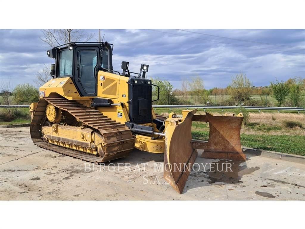 CAT D5 Crawler dozers