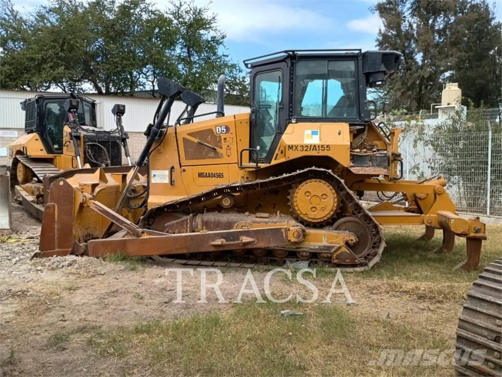 CAT D5 Crawler dozers