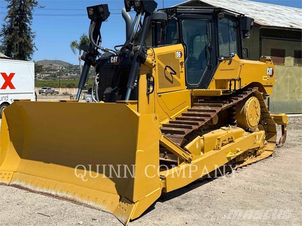 CAT D6 Crawler dozers