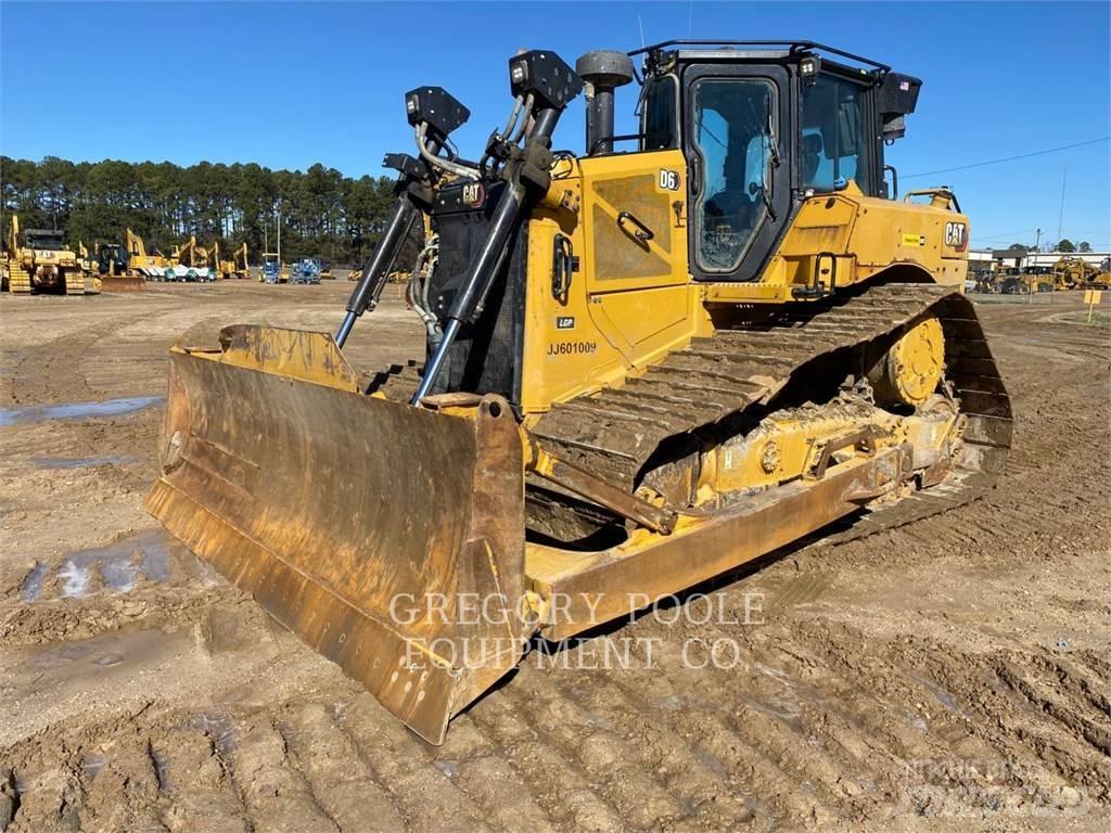 CAT D6-20 Crawler dozers