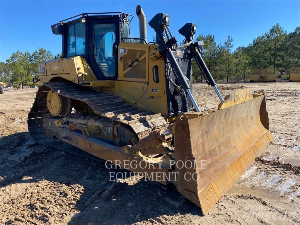 CAT D6-20 Crawler dozers