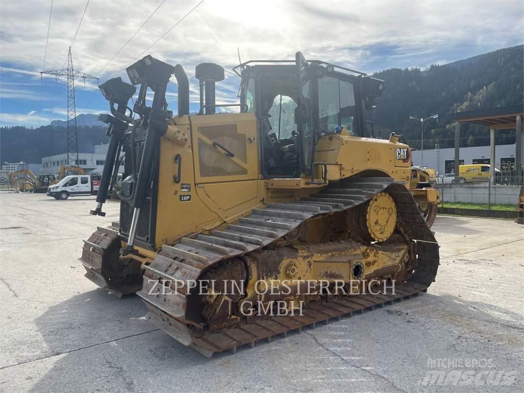 CAT D6-20XE Crawler dozers