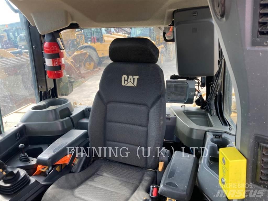 CAT D6 LGP 36 Crawler dozers