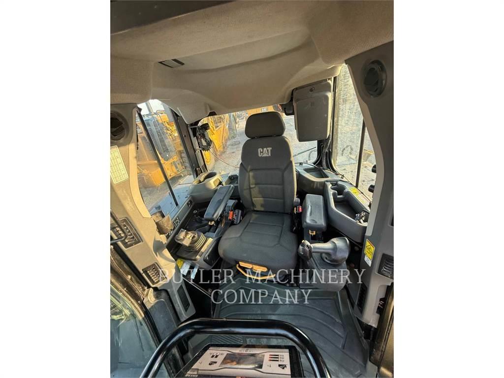 CAT D6T Crawler dozers