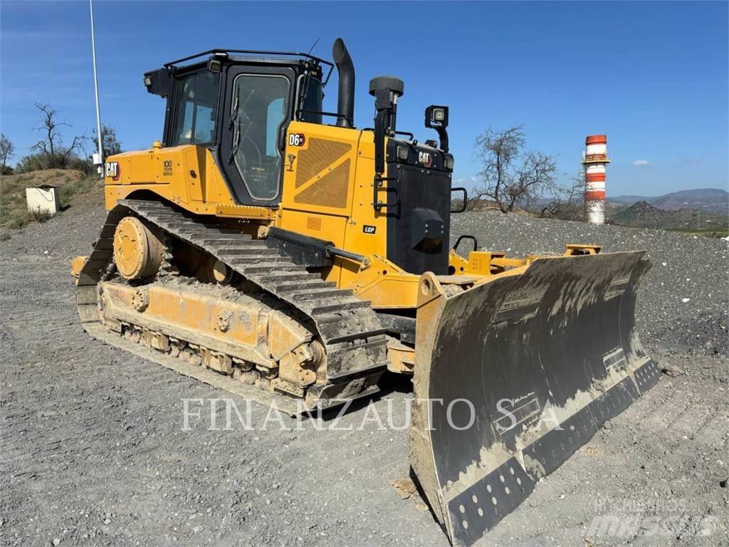 CAT D6T Crawler dozers