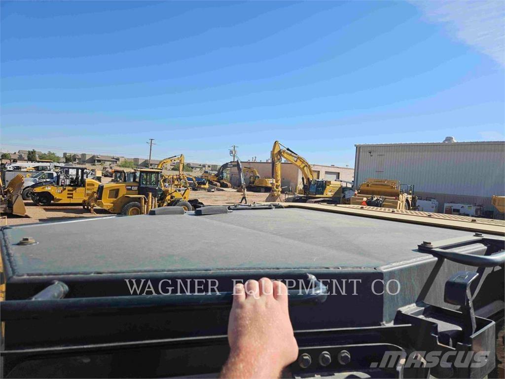 CAT D6T LGPVPT Crawler dozers