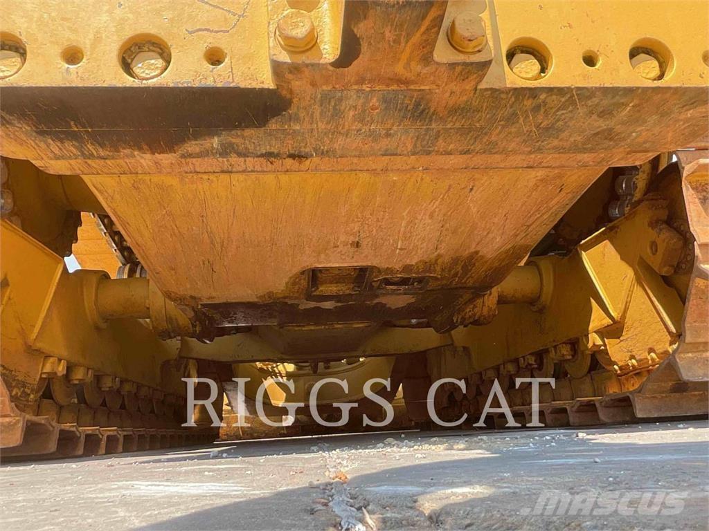 CAT D6TVP Crawler dozers