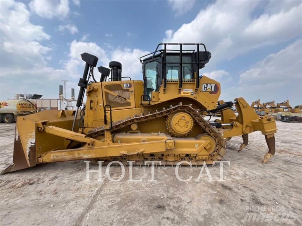 CAT D7 Crawler dozers