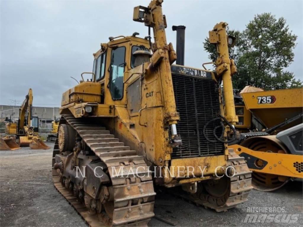 CAT D9N Crawler dozers