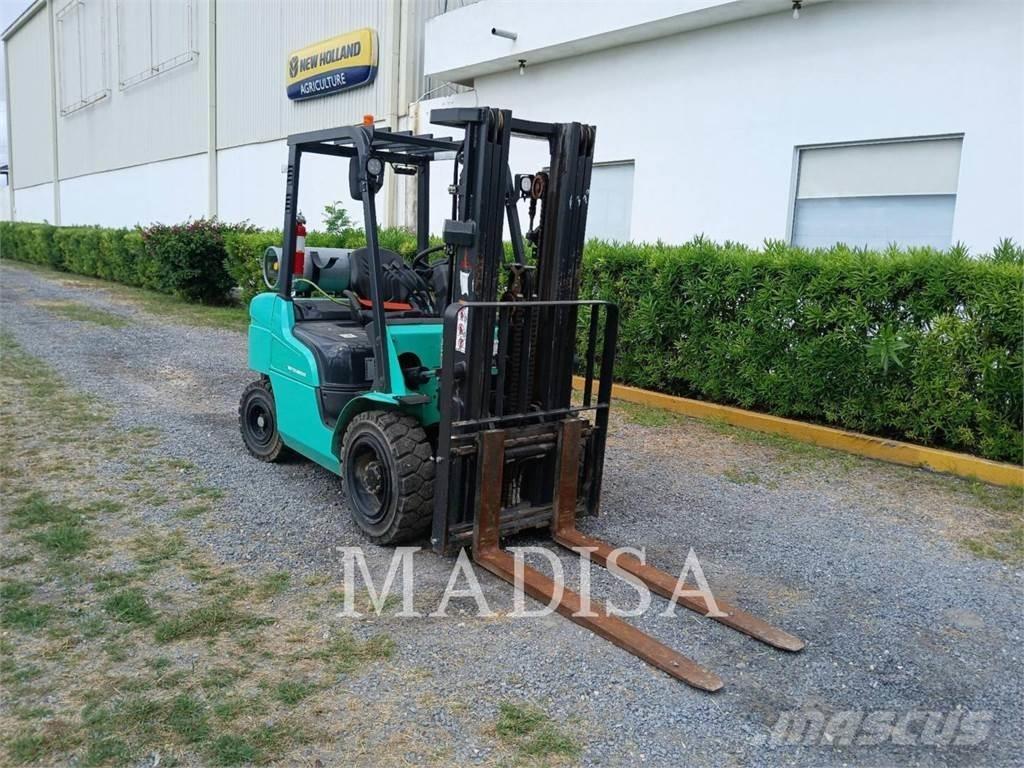 CAT FG30N5-GLE Forklift trucks - others