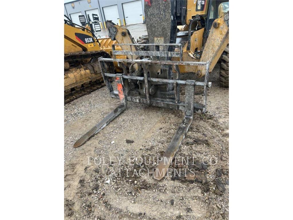 CAT FKTHT72W Telescopic handlers