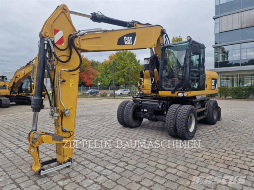 CAT M318D Wheeled excavators