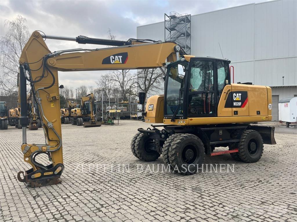 CAT M320F Wheeled excavators