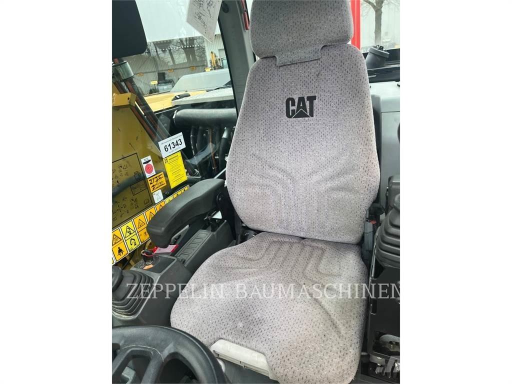 CAT M320F Wheeled excavators