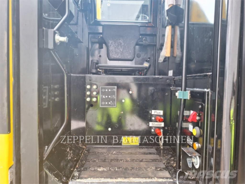 CAT M323F Wheeled excavators