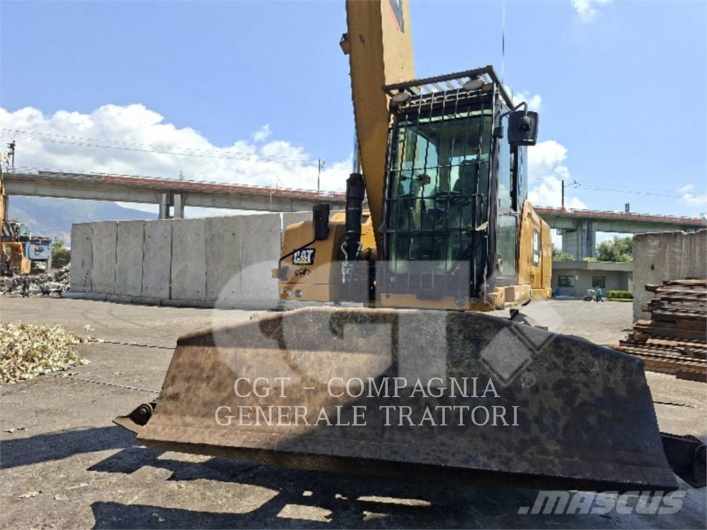 CAT MH 3024 Wheeled excavators