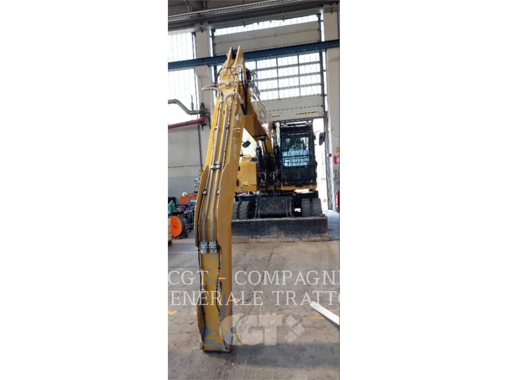 CAT MH3024 Wheeled excavators