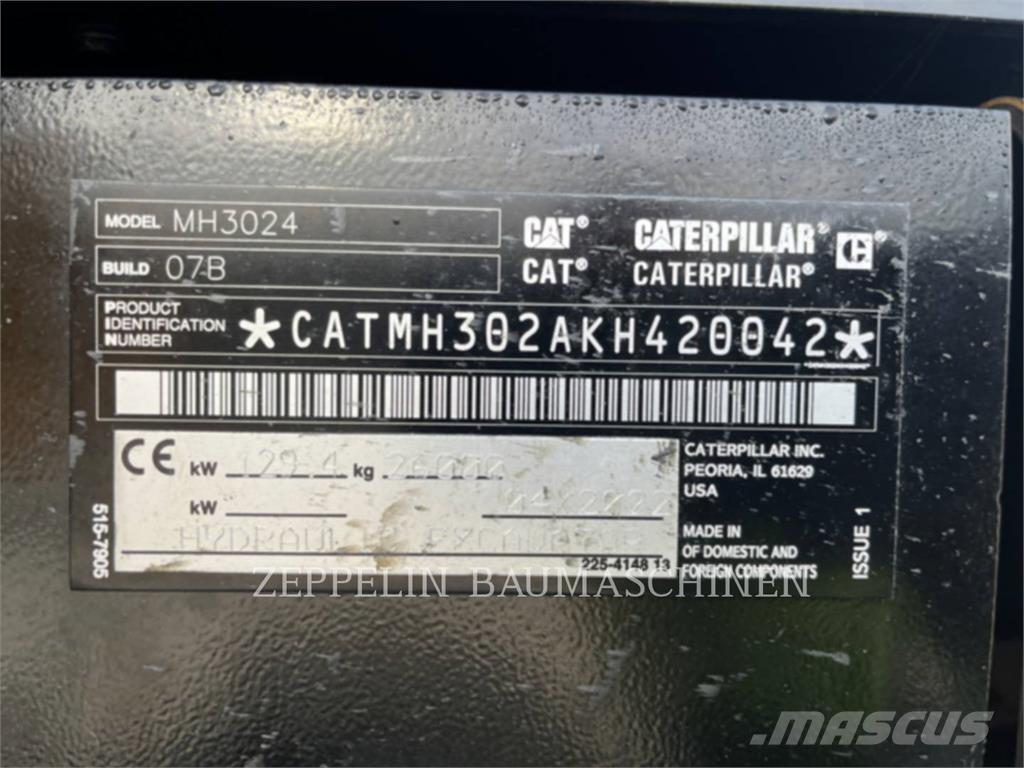 CAT MH3024-07A Demolition excavators