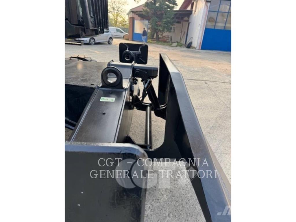 CAT MH3024NG Wheeled excavators