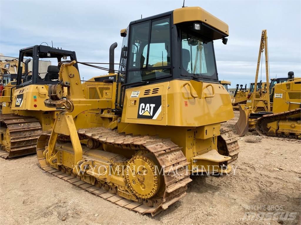 CAT PL61 Pipelayer dozers