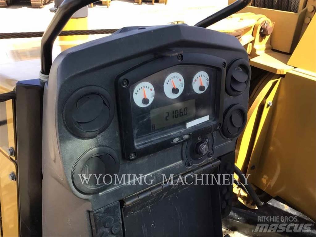 CAT PL61 Pipelayer dozers