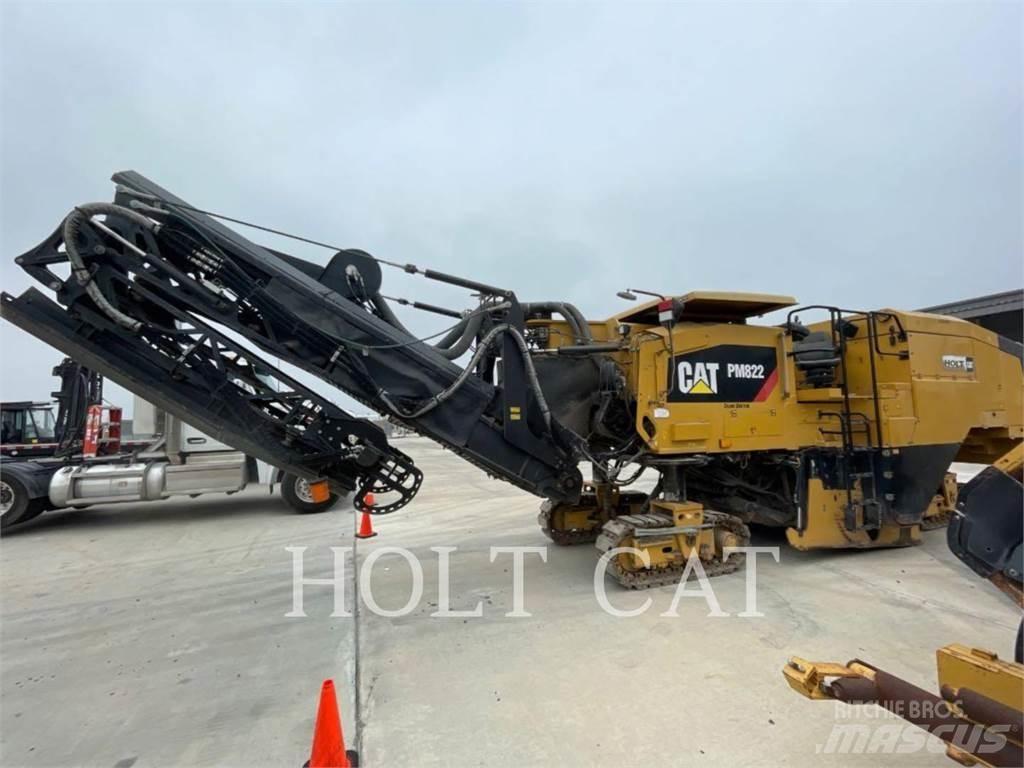 CAT PM822 Asphalt recyclers