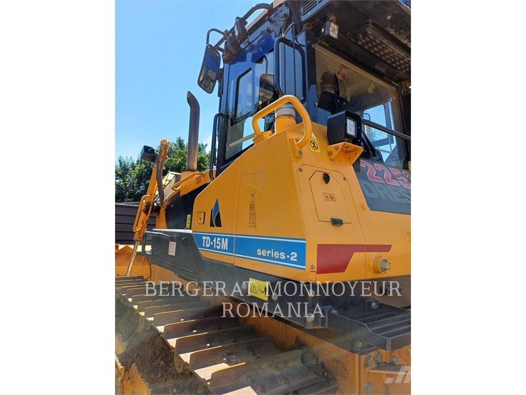 CAT TD-15M Crawler dozers