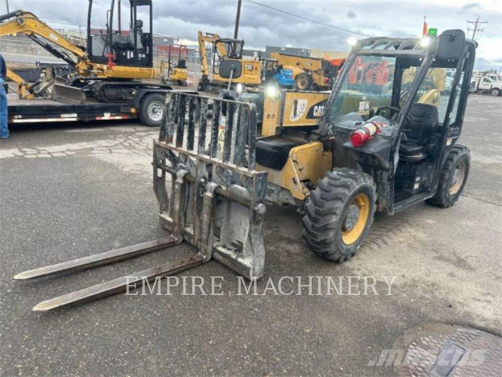 CAT TH255C Telescopic handlers