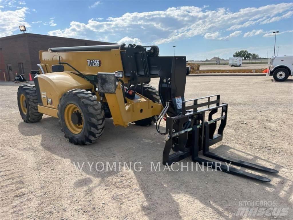 CAT TL1255 Telescopic handlers