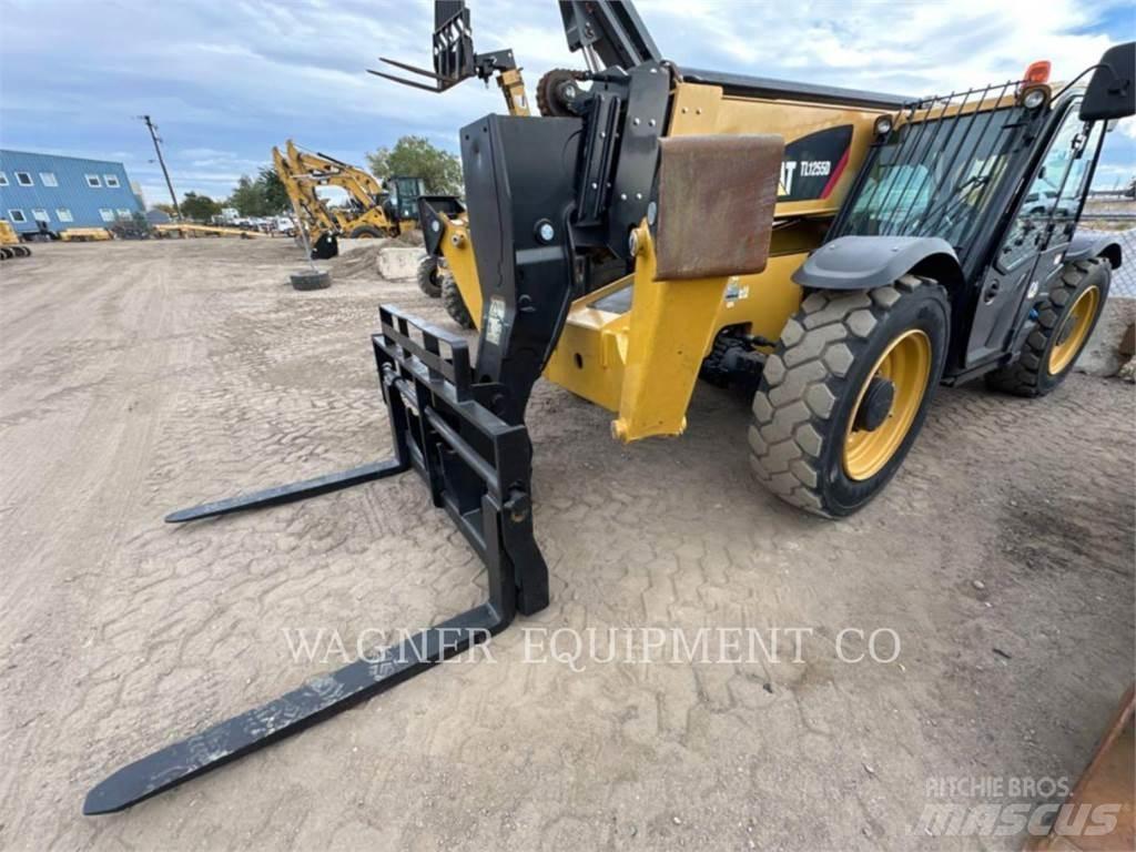 CAT TL1255D Telescopic handlers