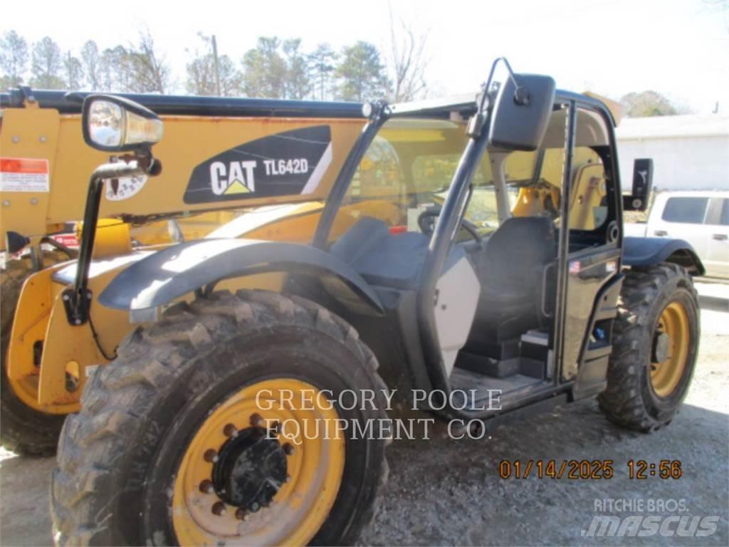 CAT TL642D Telescopic handlers