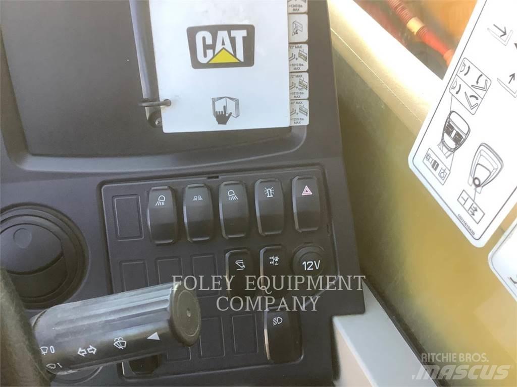 CAT TL642DC Telescopic handlers