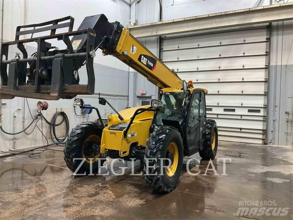 CAT TL943D Telescopic handlers