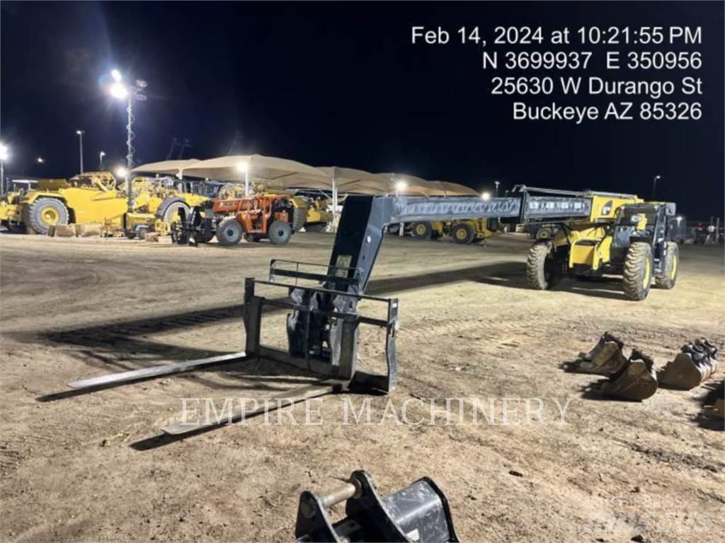 CAT TL943D Telescopic handlers