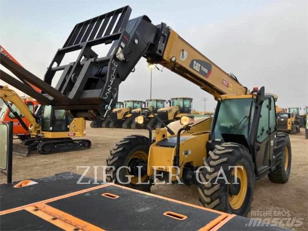 CAT TL943D Telescopic handlers
