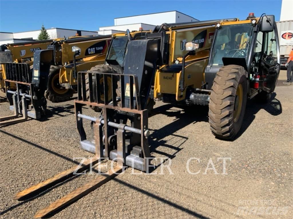 CAT TL943D Telescopic handlers
