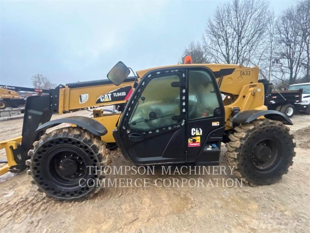 CAT TL943D Telescopic handlers