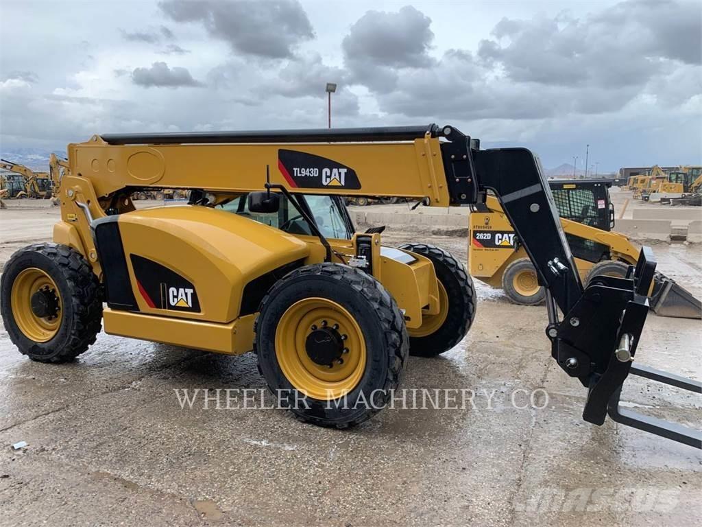 CAT TL943D CB Telescopic handlers