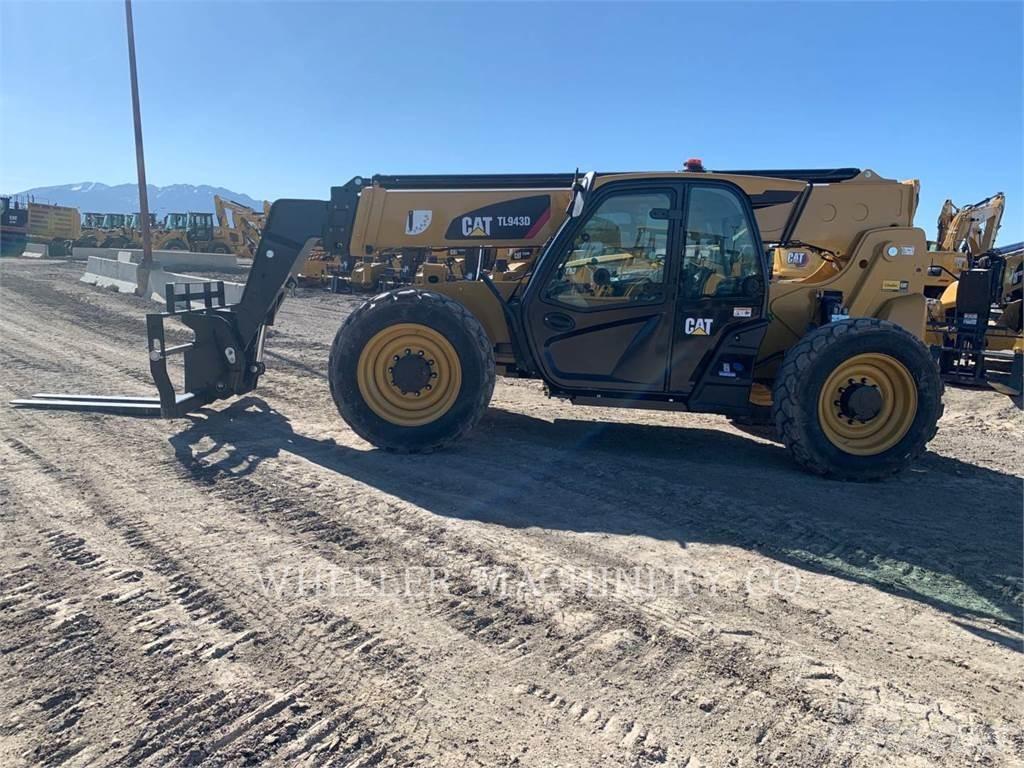 CAT TL943D CB Telescopic handlers